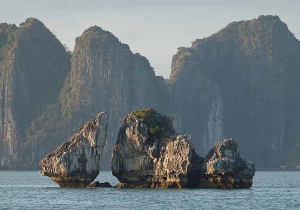 Ga Choi Islet is one of the most recognizable limestone formations