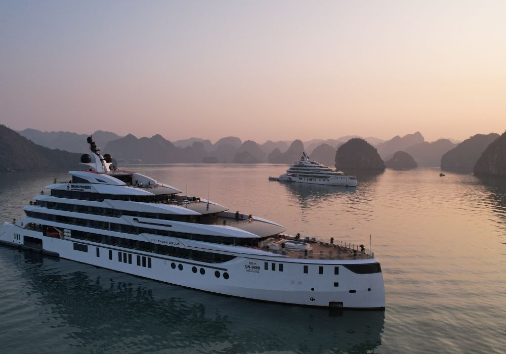 From island experiences to a refined Halong Bay cruise